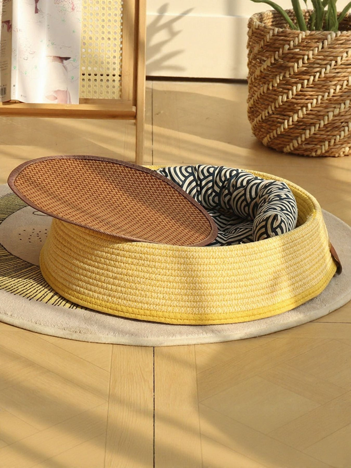 Woven Rattan Pet Nest - Artículos HE